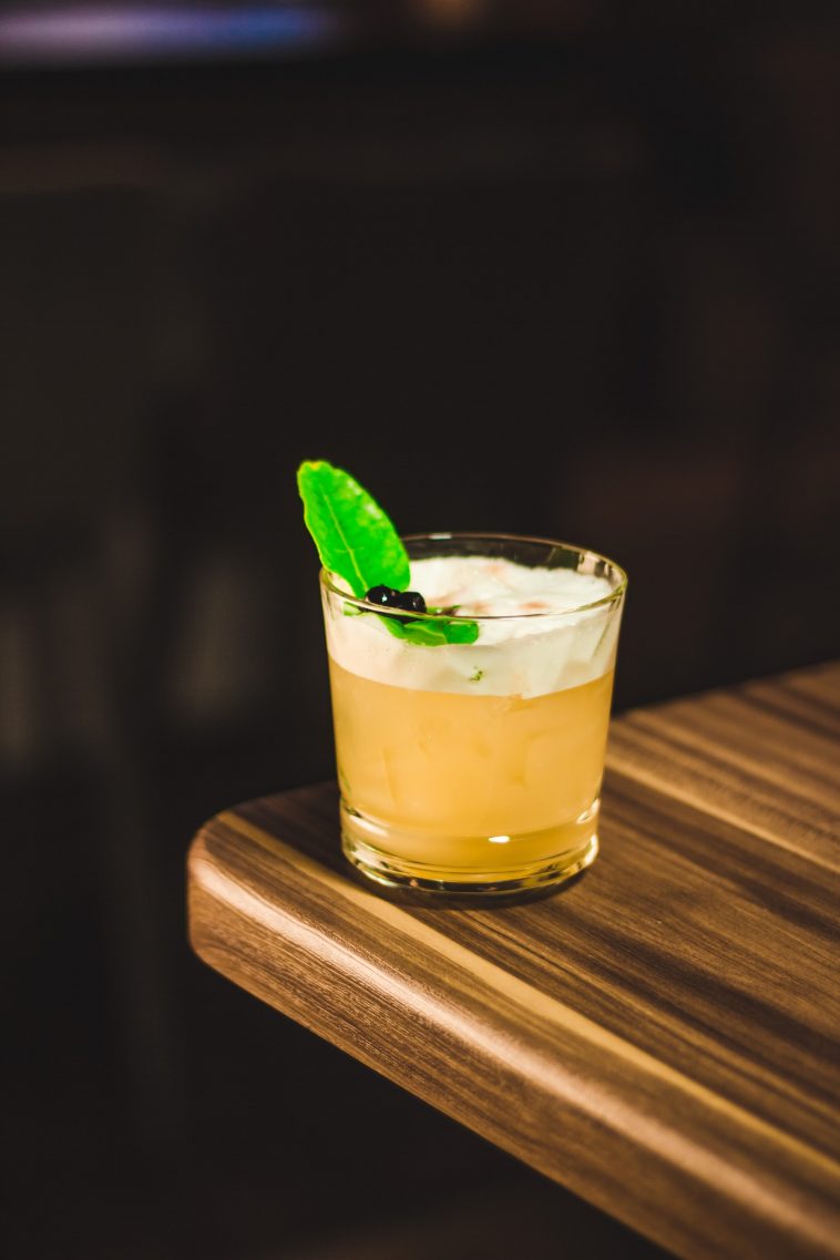 https://unsplash.com/photos/62fgUeHTcJ0