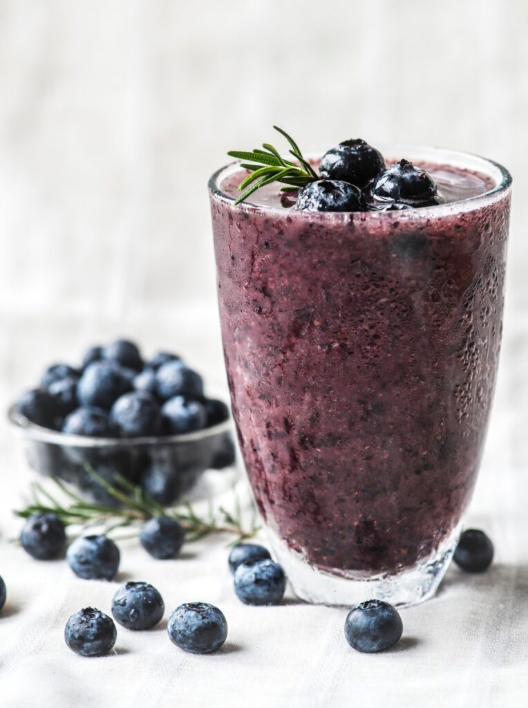 Blueberry smoothie. Source: Pexels.