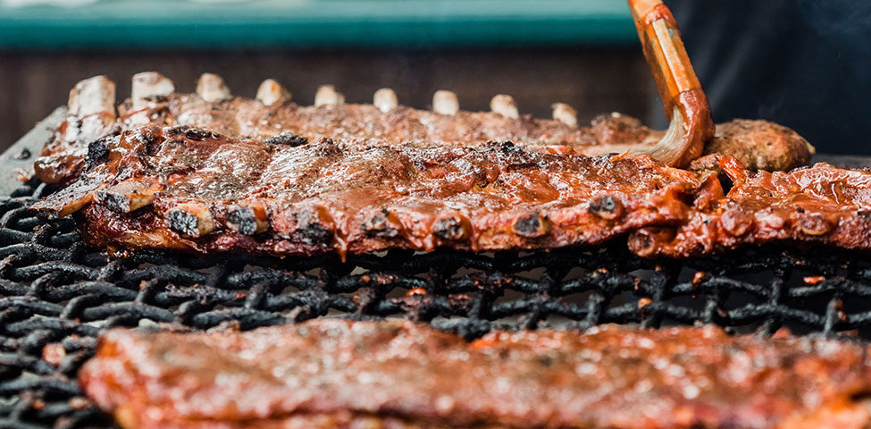 Basting Ribs on the Grill