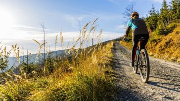 When spring rolls around, there’s more time to experience nature. Practice social distancing—get out safely to some of the best bike trails in South Carolina.
