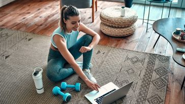 5 Effective Ways to Stay Happy and Healthy in Self-Isolation